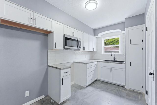 413 Pasadena Drive, Fort Wayne, IN 46807