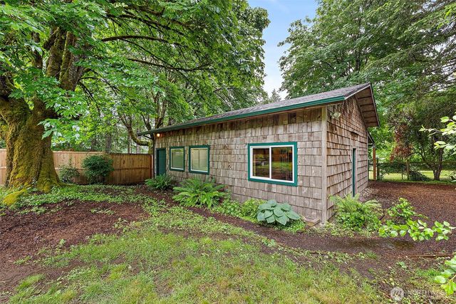 5232 Kinney Rd SW, Olympia, WA 98512