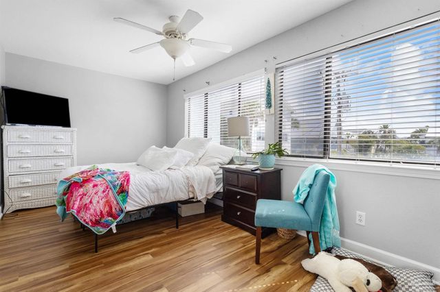 1551 Via Deluna Dr, Pensacola Beach, FL 32561