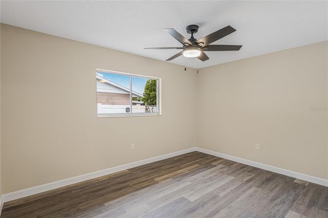 2710 LAKEWOOD LANE, Eustis, FL 32726