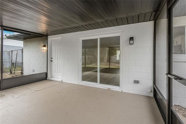 2710 LAKEWOOD LANE, Eustis, FL 32726