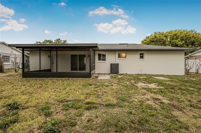 2710 LAKEWOOD LANE, Eustis, FL 32726