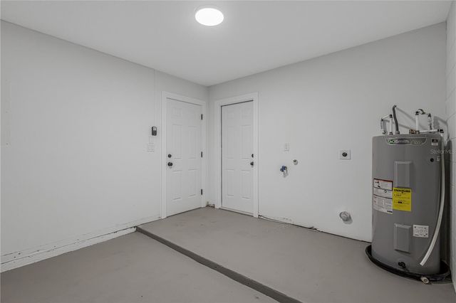 2710 LAKEWOOD LANE, Eustis, FL 32726