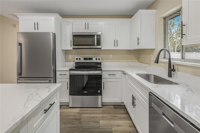 2710 LAKEWOOD LANE, Eustis, FL 32726