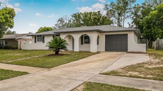 2710 LAKEWOOD LANE, Eustis, FL 32726