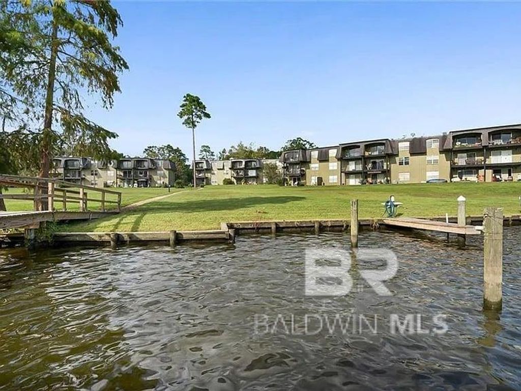 301 Riverbend Drive 301, Mobile, AL 36605