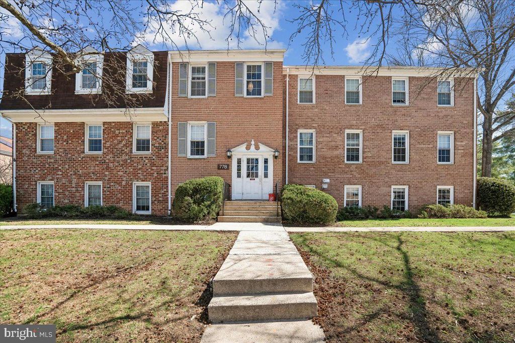 Image 33 of property listing at 778 QUINCE ORCHARD BLVD #201, Gaithersburg, MD 20878