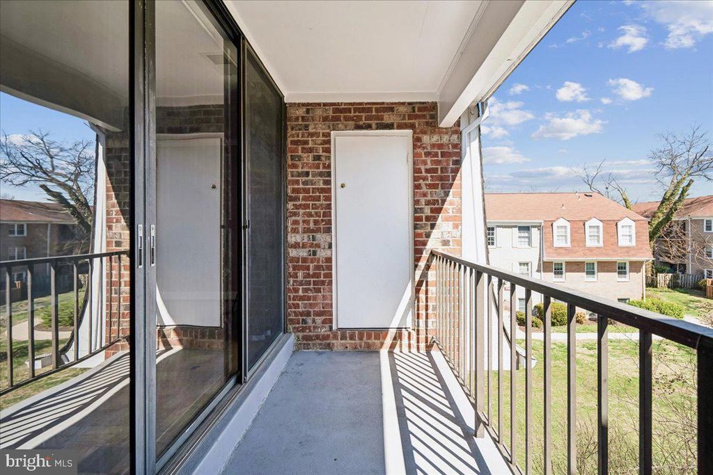 Image 9 of property listing at 778 QUINCE ORCHARD BLVD #201, Gaithersburg, MD 20878