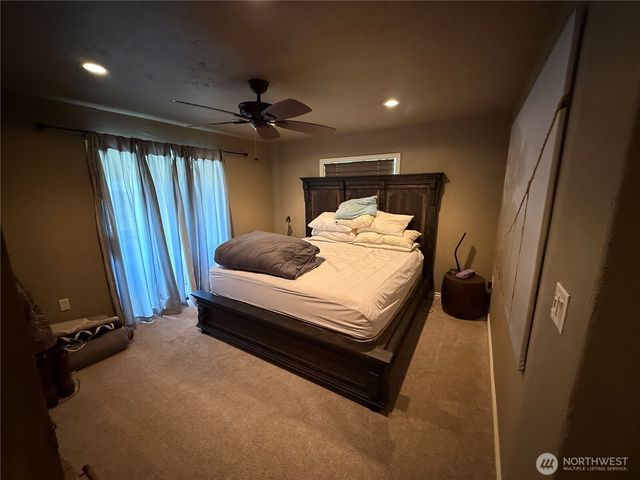 8708 Road K Road NE, Moses Lake, WA 98837