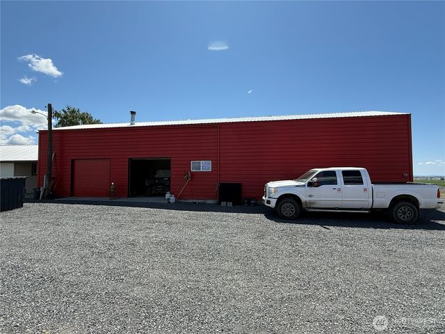 8708 Road K Road NE, Moses Lake, WA 98837