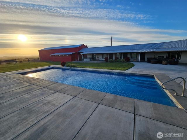 8708 Road K Road NE, Moses Lake, WA 98837