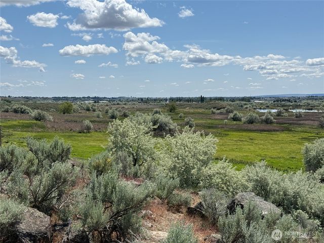 8708 Road K Road NE, Moses Lake, WA 98837