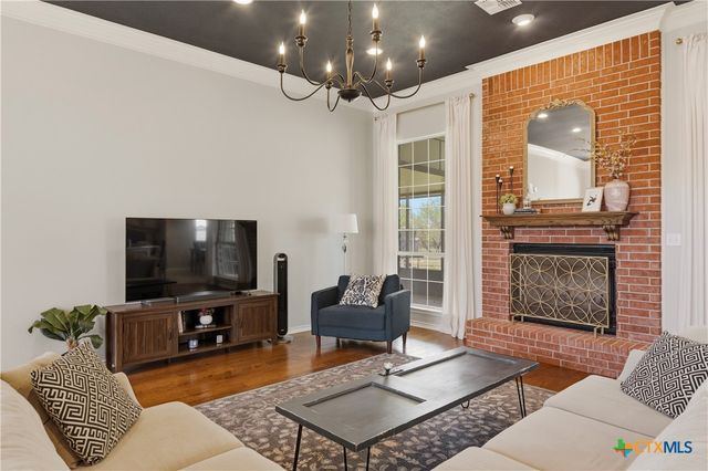 105 Old Campbell Road, Seguin, TX 78155