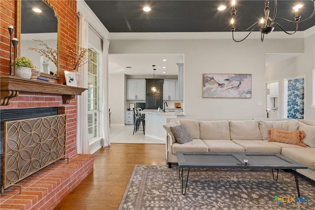 105 Old Campbell Road, Seguin, TX 78155