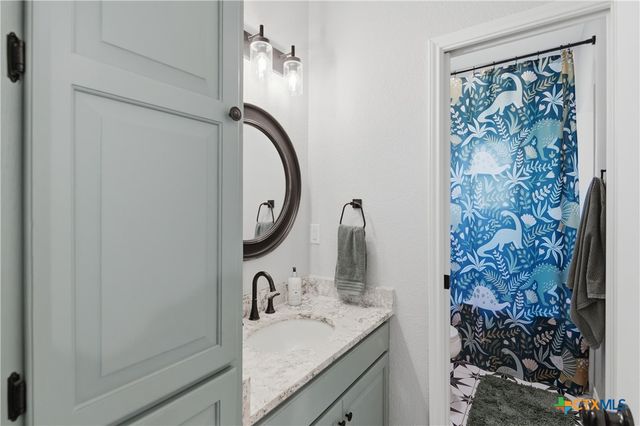 105 Old Campbell Road, Seguin, TX 78155