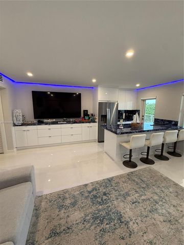 901 S Surf Rd 306, Hollywood, FL 33019