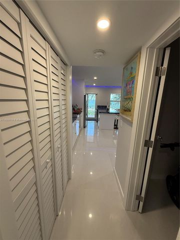 901 S Surf Rd 306, Hollywood, FL 33019