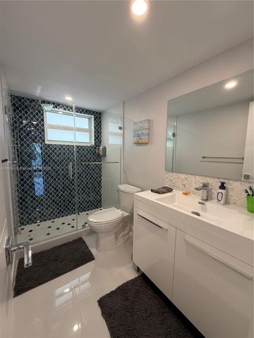 901 S Surf Rd 306, Hollywood, FL 33019