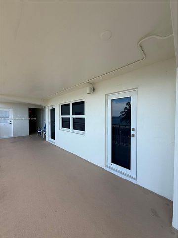 901 S Surf Rd 306, Hollywood, FL 33019
