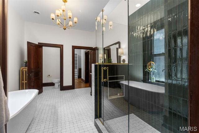 3537 Crittenden Street, St Louis, MO 63118