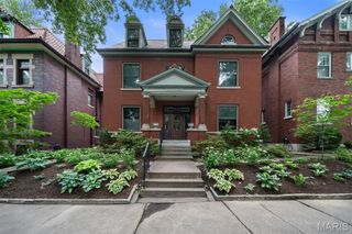 3537 Crittenden Street, St Louis, MO 63118