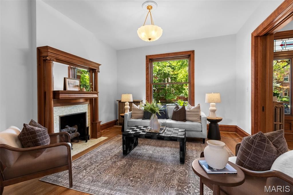 Image 2 of property listing at 3537 Crittenden Street, St Louis, MO 63118