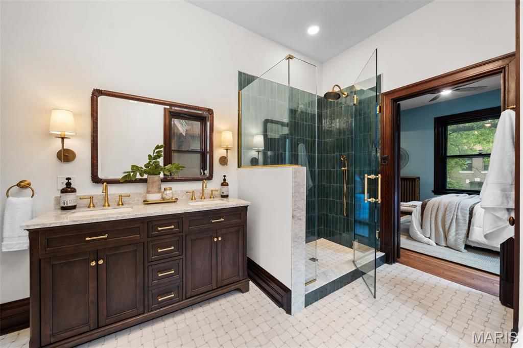 Image 23 of property listing at 3537 Crittenden Street, St Louis, MO 63118
