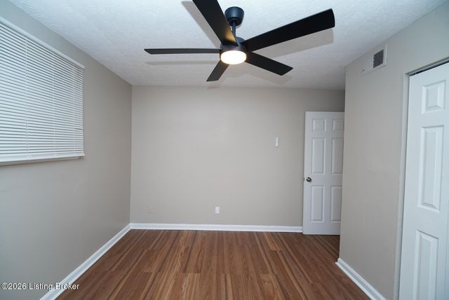 1623 Brick Kiln Ln 1, Louisville, KY 40216