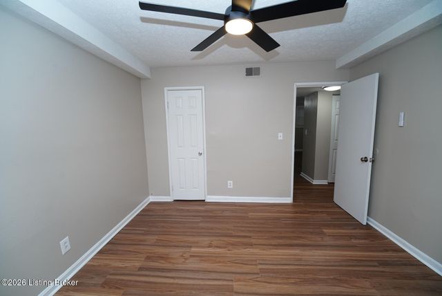 1623 Brick Kiln Ln 1, Louisville, KY 40216