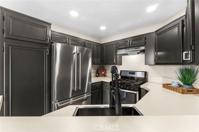 2588 Avenida Del Vista J202, Corona, CA 92882