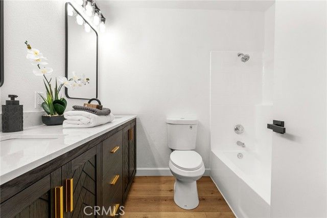 2588 Avenida Del Vista J202, Corona, CA 92882