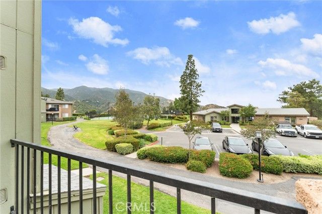 2588 Avenida Del Vista J202, Corona, CA 92882