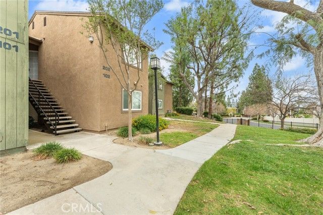 2588 Avenida Del Vista J202, Corona, CA 92882