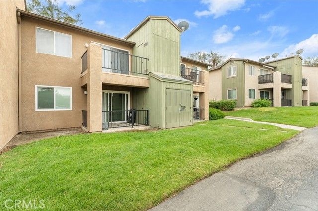 2588 Avenida Del Vista J202, Corona, CA 92882