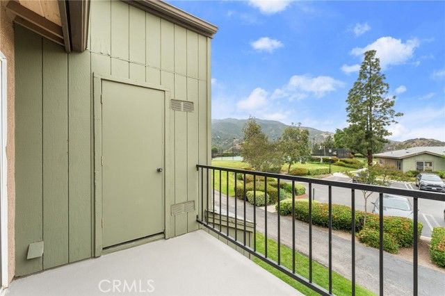 2588 Avenida Del Vista J202, Corona, CA 92882