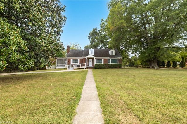 2282 Price Road, Eden, NC 27288