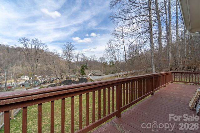 57 Melody Lane, Maggie Valley, NC 28751