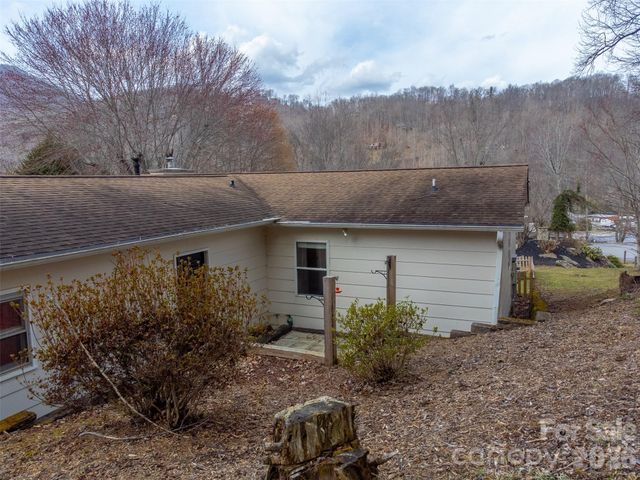 57 Melody Lane, Maggie Valley, NC 28751