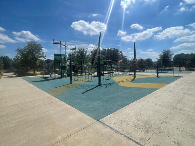 10154 Summit Run Drive, Frisco, TX 75035