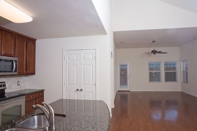 10154 Summit Run Drive, Frisco, TX 75035