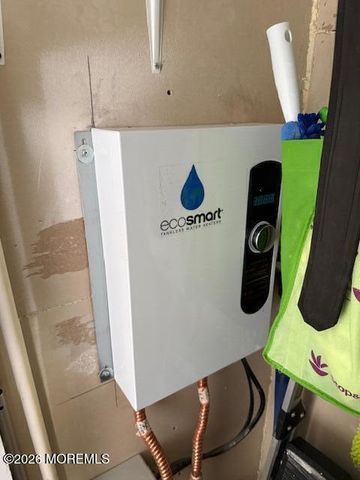 96 Woodchuck Parkway, Whiting, NJ 08759