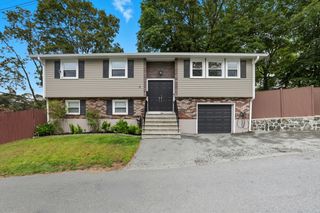 8 Ryan Pl, Swampscott, MA 01907