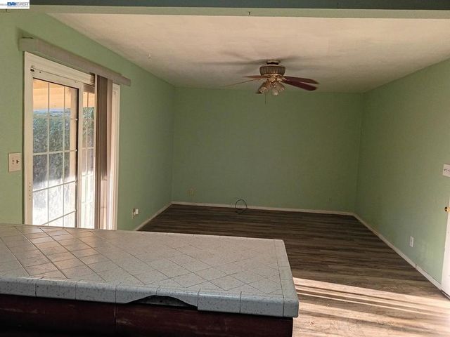 8225 Saratoga Way, Stockton, CA 95209