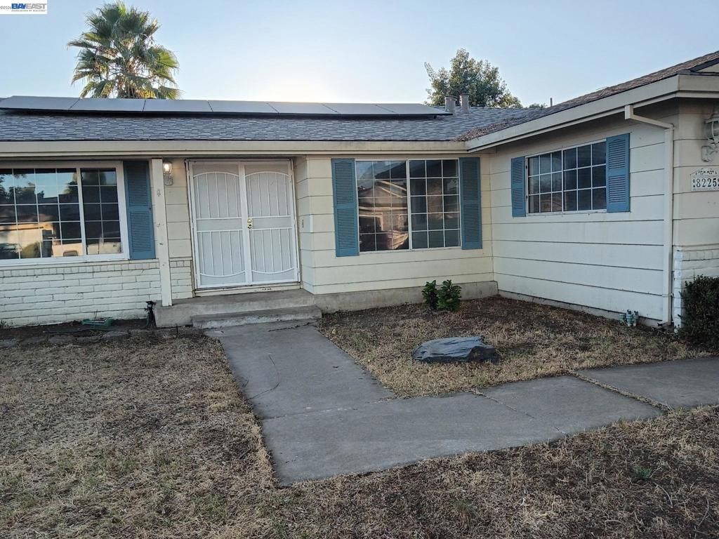 8225 Saratoga Way, Stockton, CA 95209