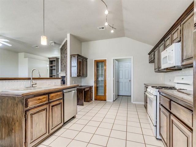 16205 Clear Creek Drive, Edmond, OK 73013