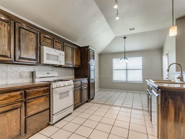 16205 Clear Creek Drive, Edmond, OK 73013