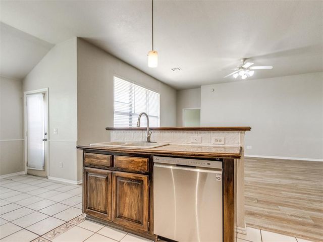 16205 Clear Creek Drive, Edmond, OK 73013