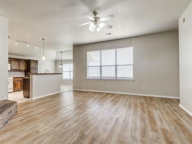 16205 Clear Creek Drive, Edmond, OK 73013