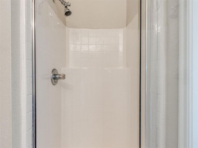 16205 Clear Creek Drive, Edmond, OK 73013