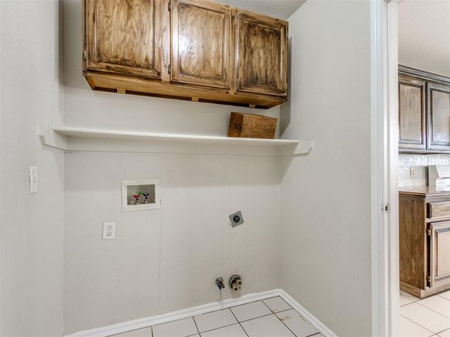 16205 Clear Creek Drive, Edmond, OK 73013
